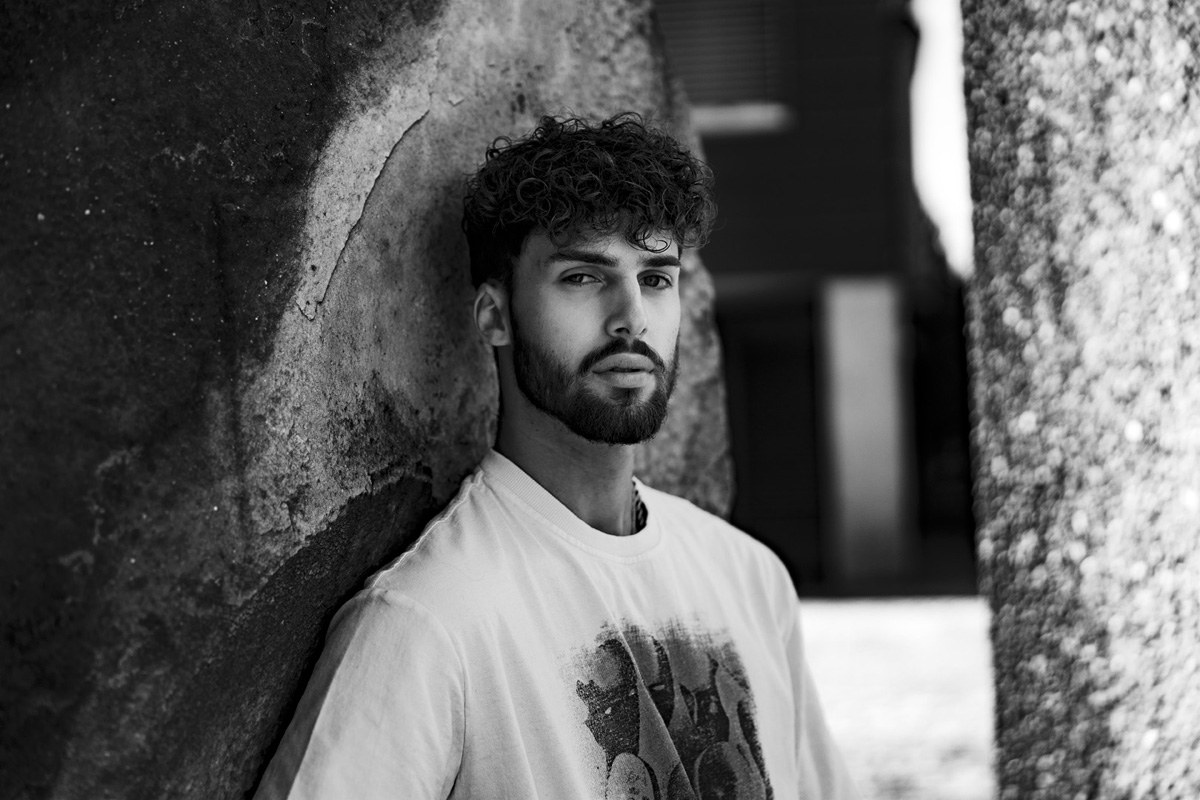 studio beauty fashion portrait